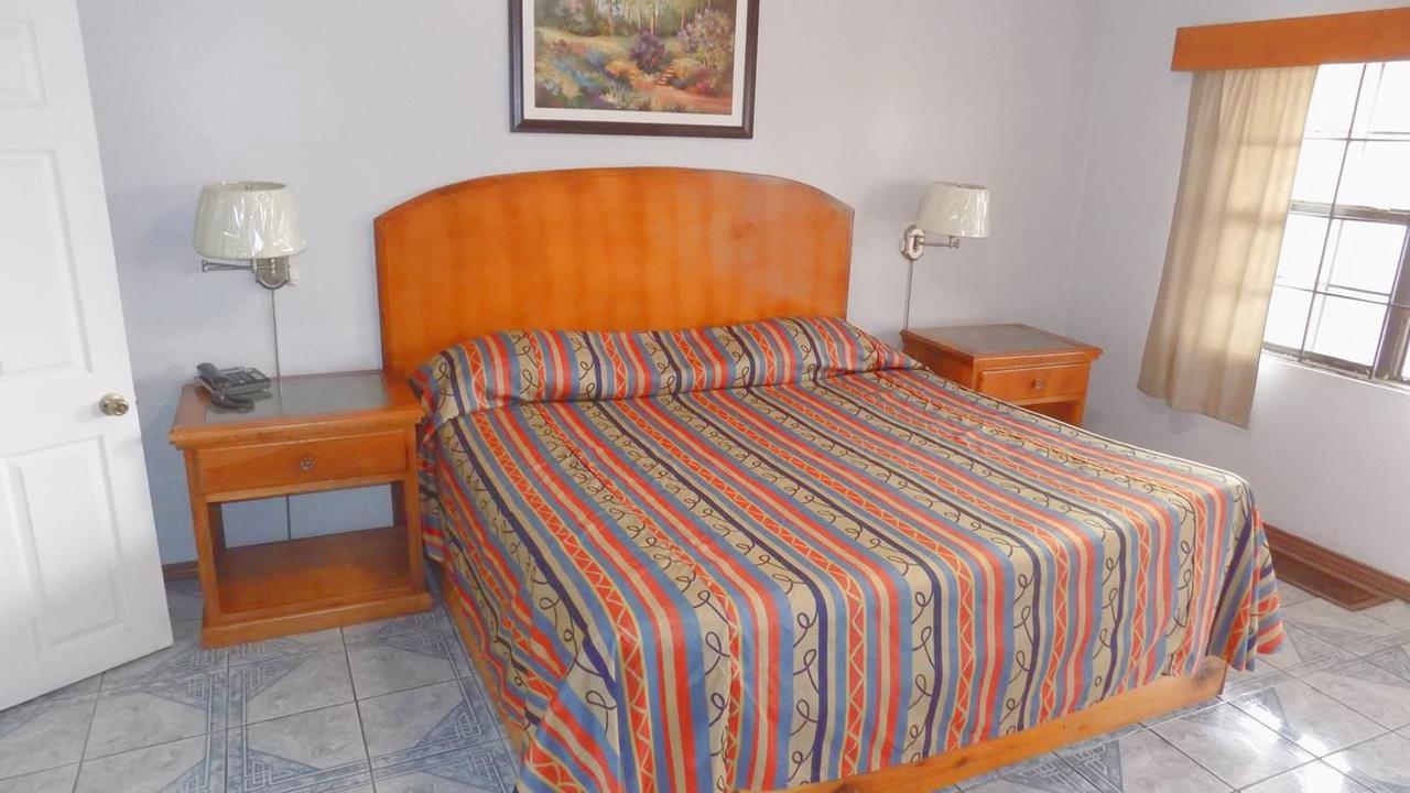 Hotel Del Camino Cuauhtémoc Zewnętrze zdjęcie
