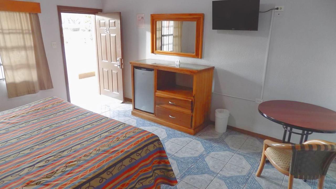 Hotel Del Camino Cuauhtémoc Zewnętrze zdjęcie