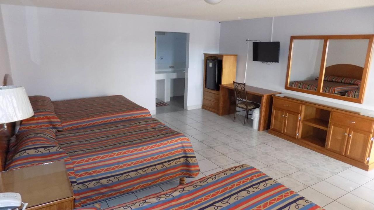 Hotel Del Camino Cuauhtémoc Zewnętrze zdjęcie