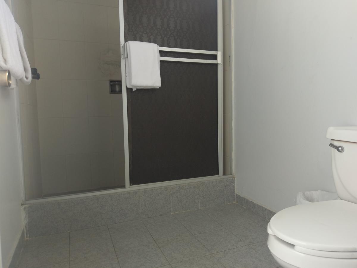 Hotel Del Camino Cuauhtémoc Zewnętrze zdjęcie