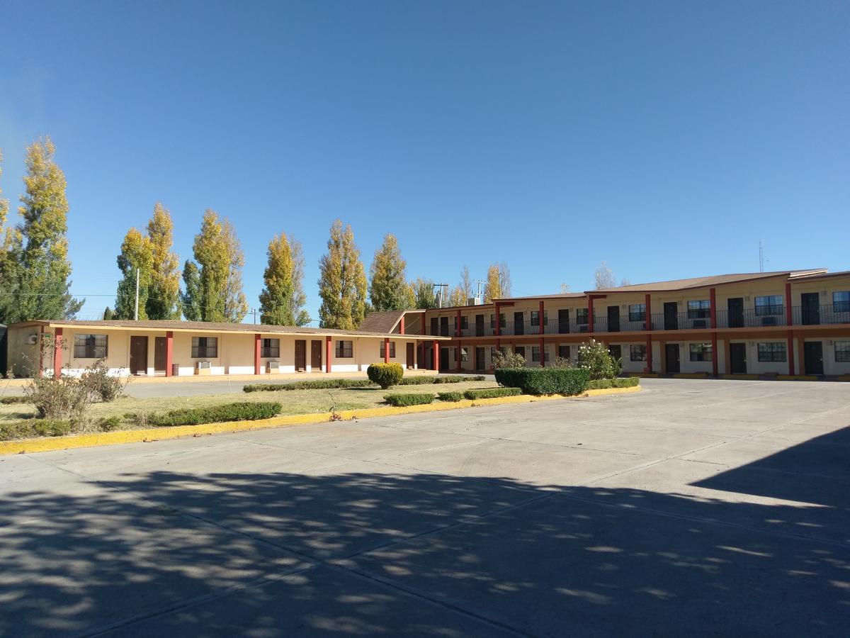 Hotel Del Camino Cuauhtémoc Zewnętrze zdjęcie
