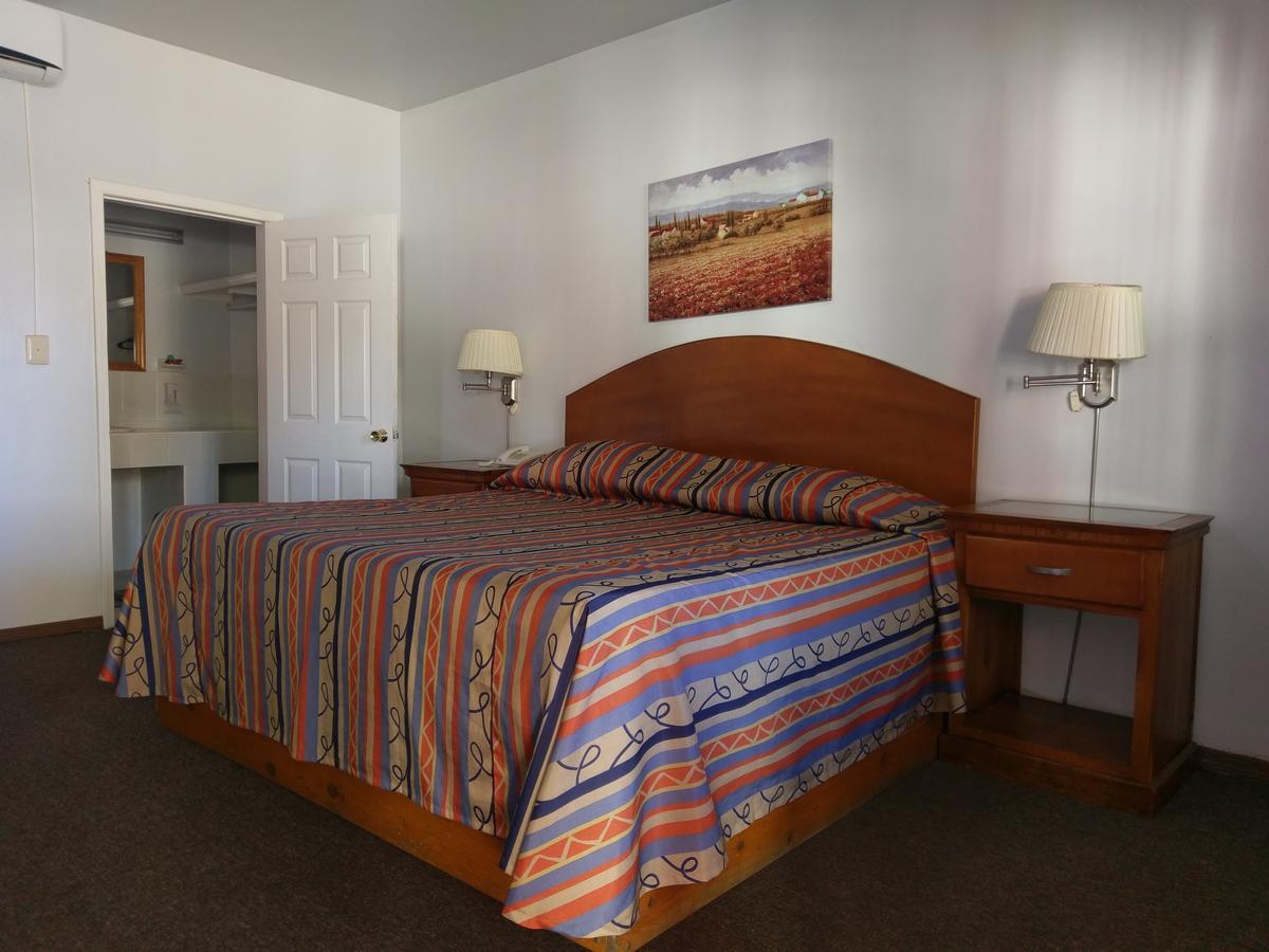 Hotel Del Camino Cuauhtémoc Zewnętrze zdjęcie